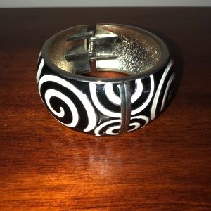 Black and white wide bangle